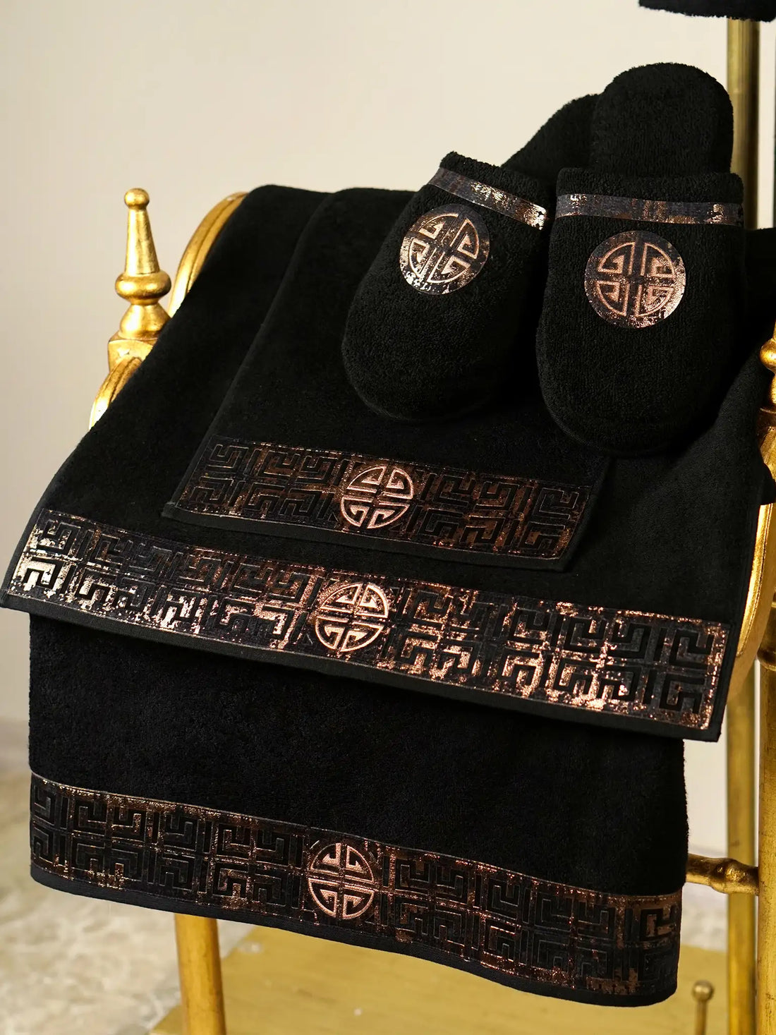 Hera Black Bathrobe (His)