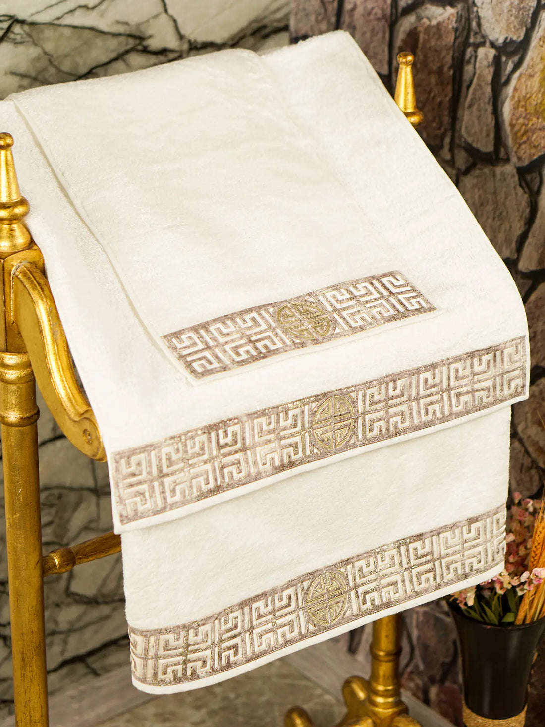 Hera Towel Set