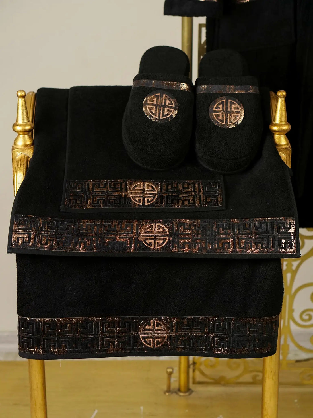 Hera Black Bathrobe (His)