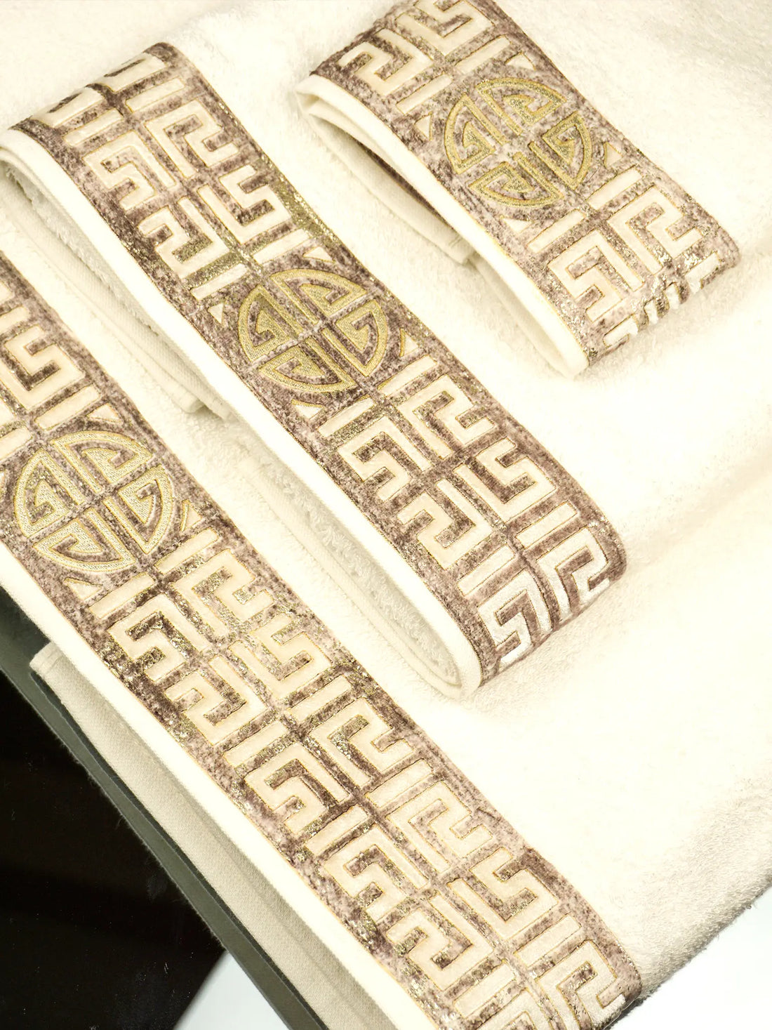 Hera Towel Set