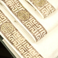 Hera Towel Set