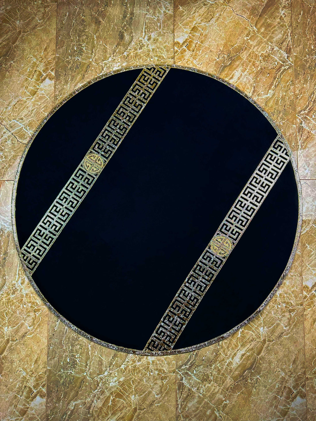 Hera Round Rug