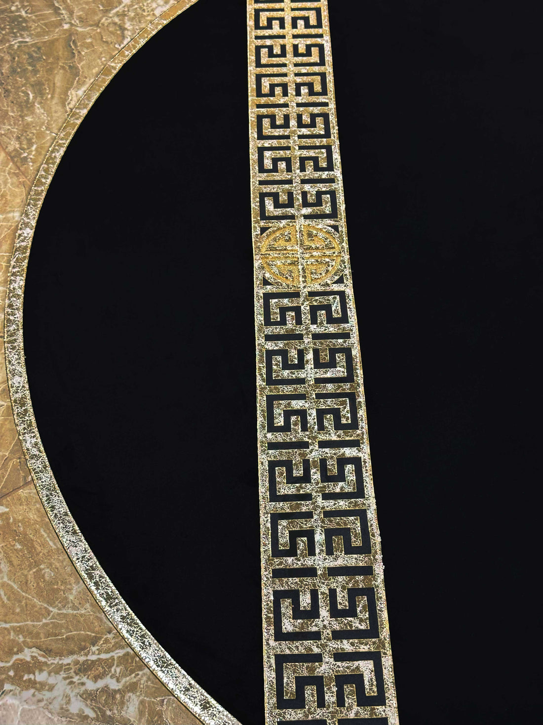 Hera Round Rug