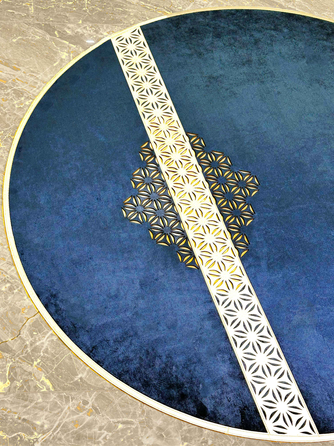 Yildiz Round Rug