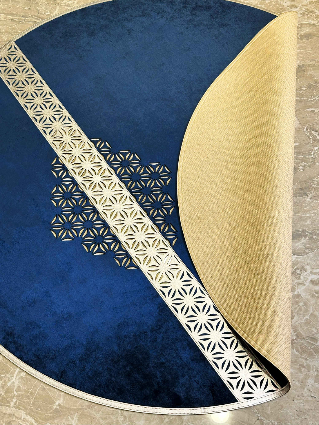 Yildiz Round Rug