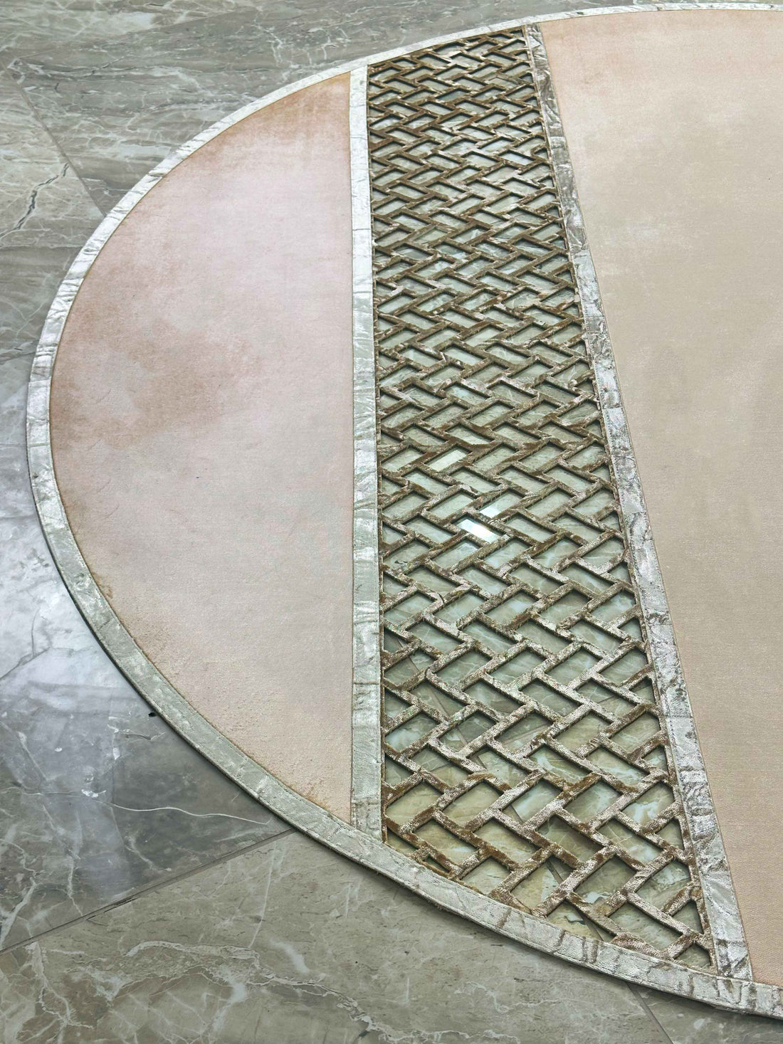 Tilbe Round Rug
