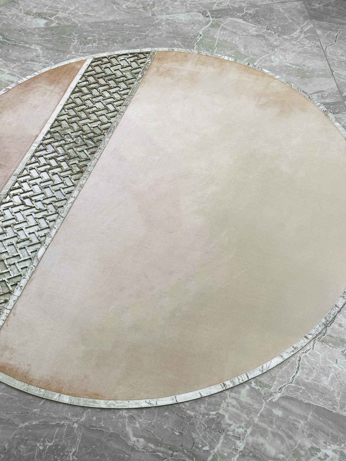Tilbe Round Rug