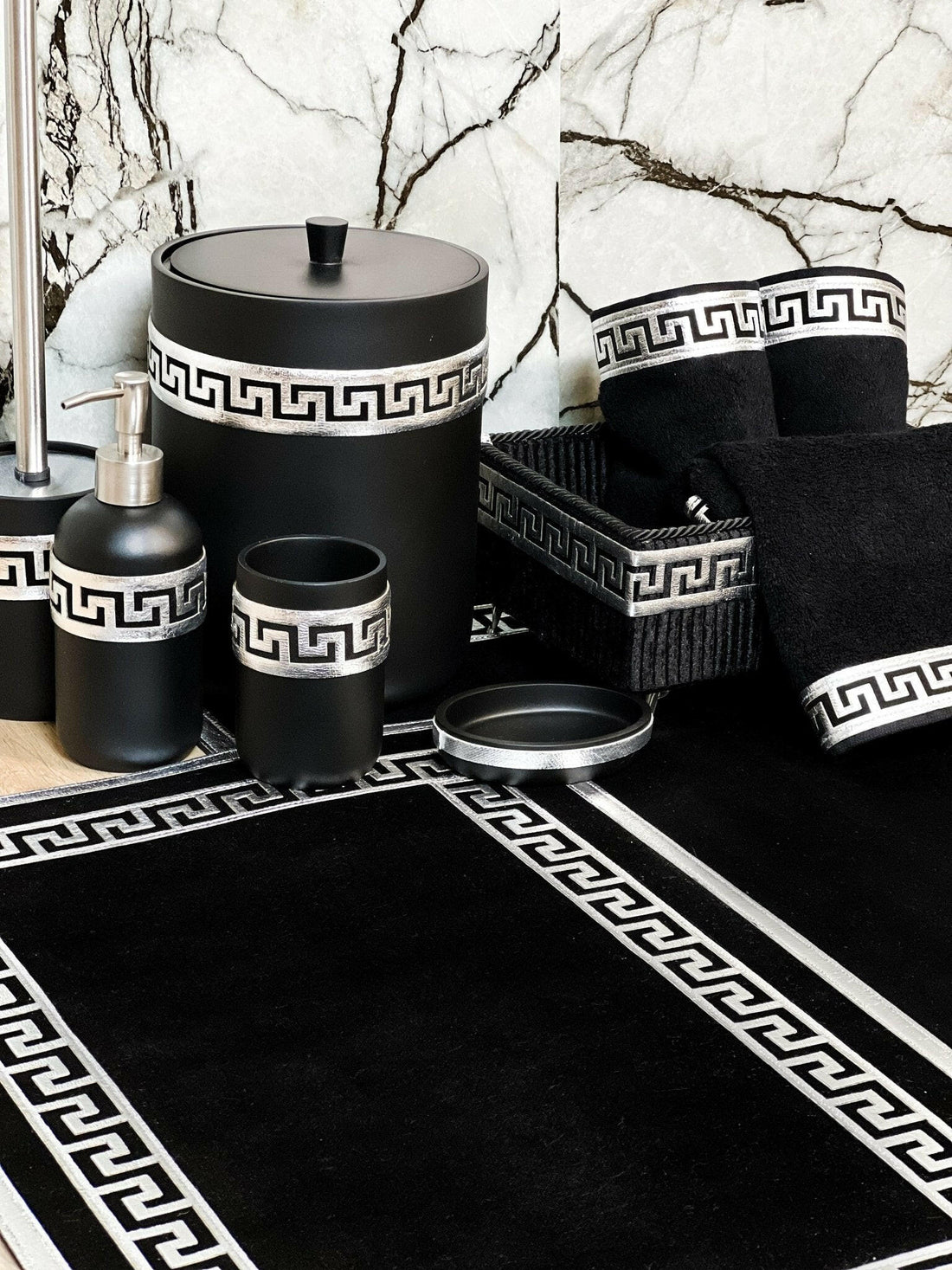 Anka Exclusive Black & Silver Bathroom Set