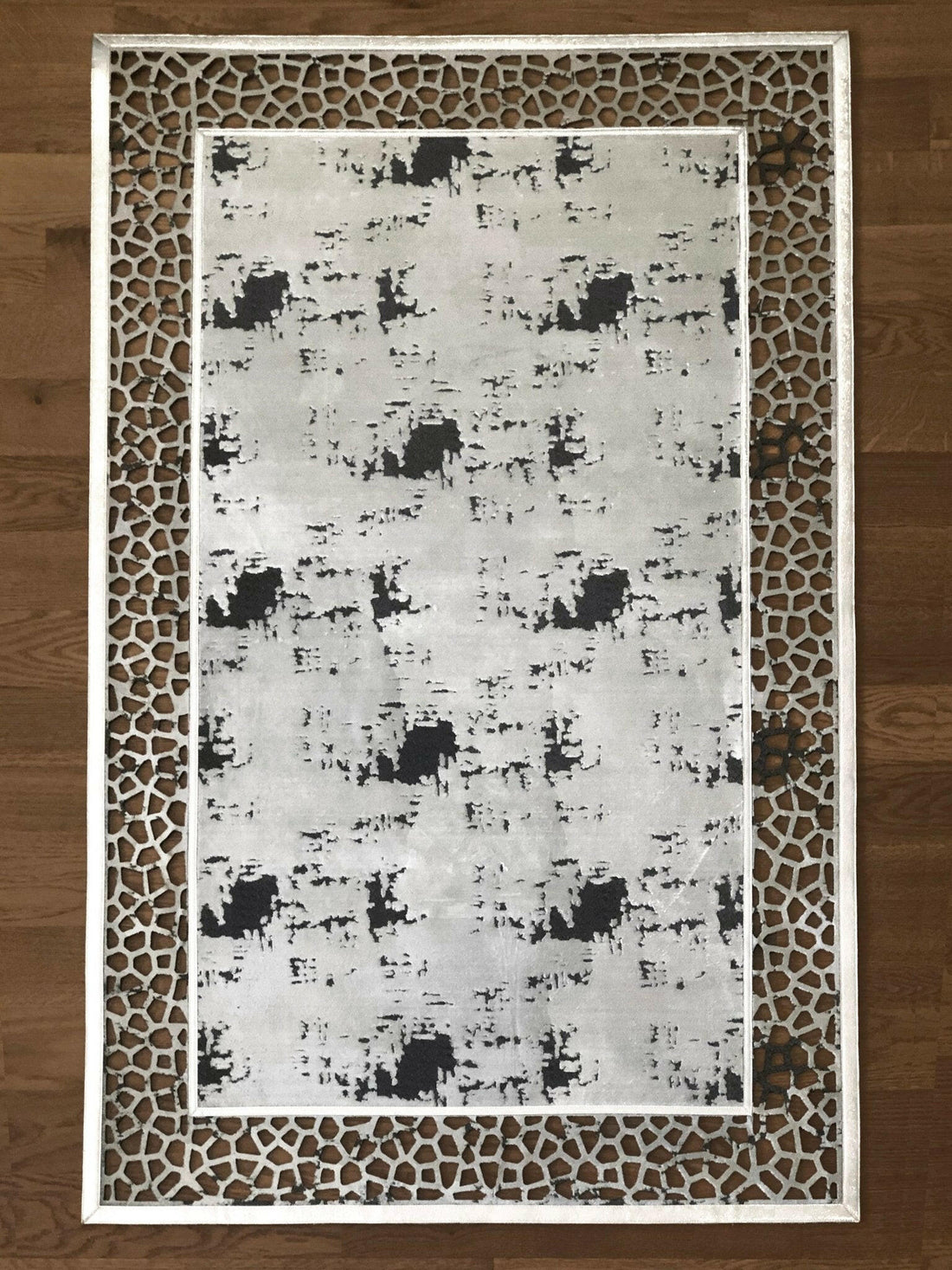 Esin Rug