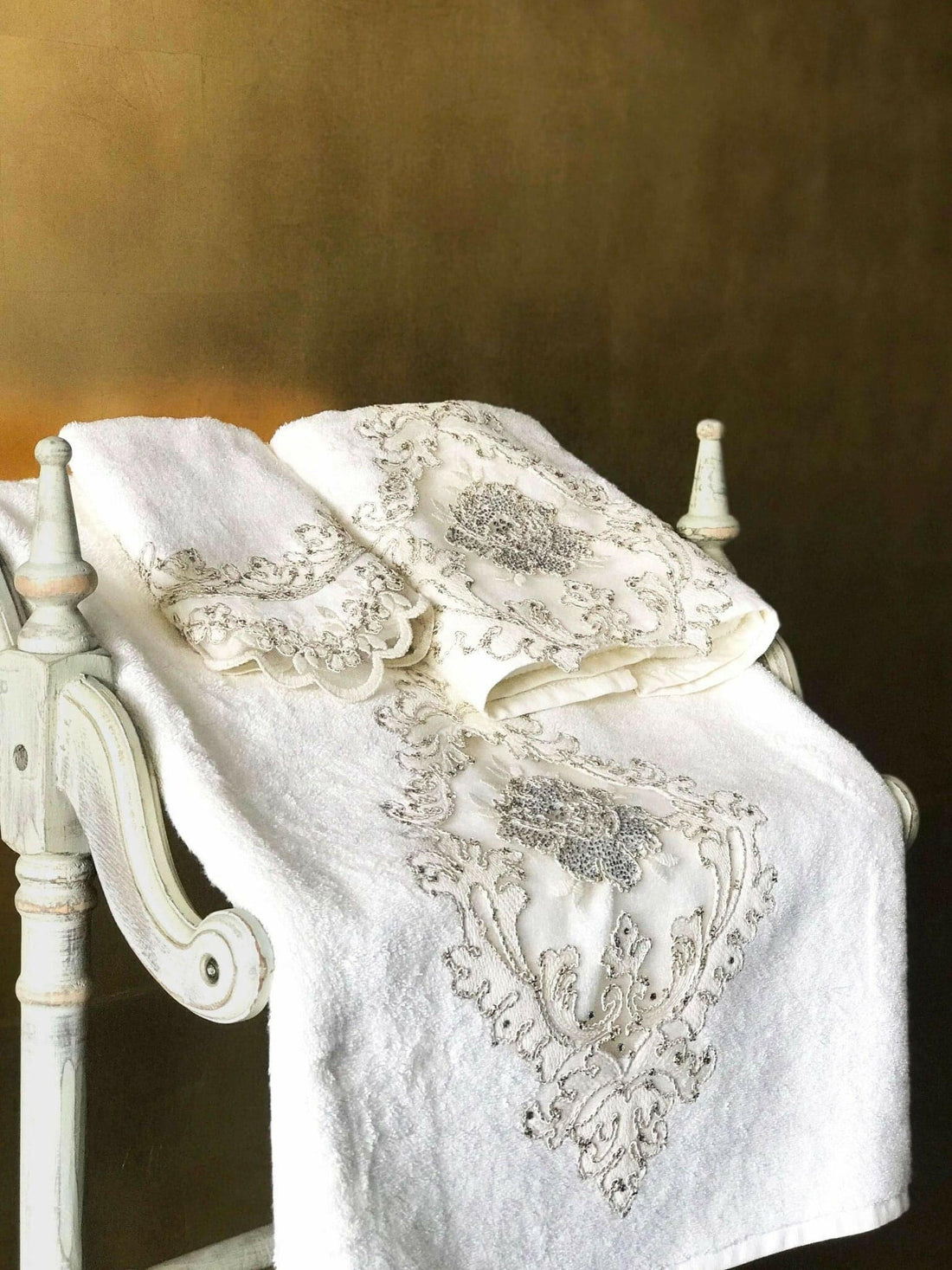 Gul Towel Set