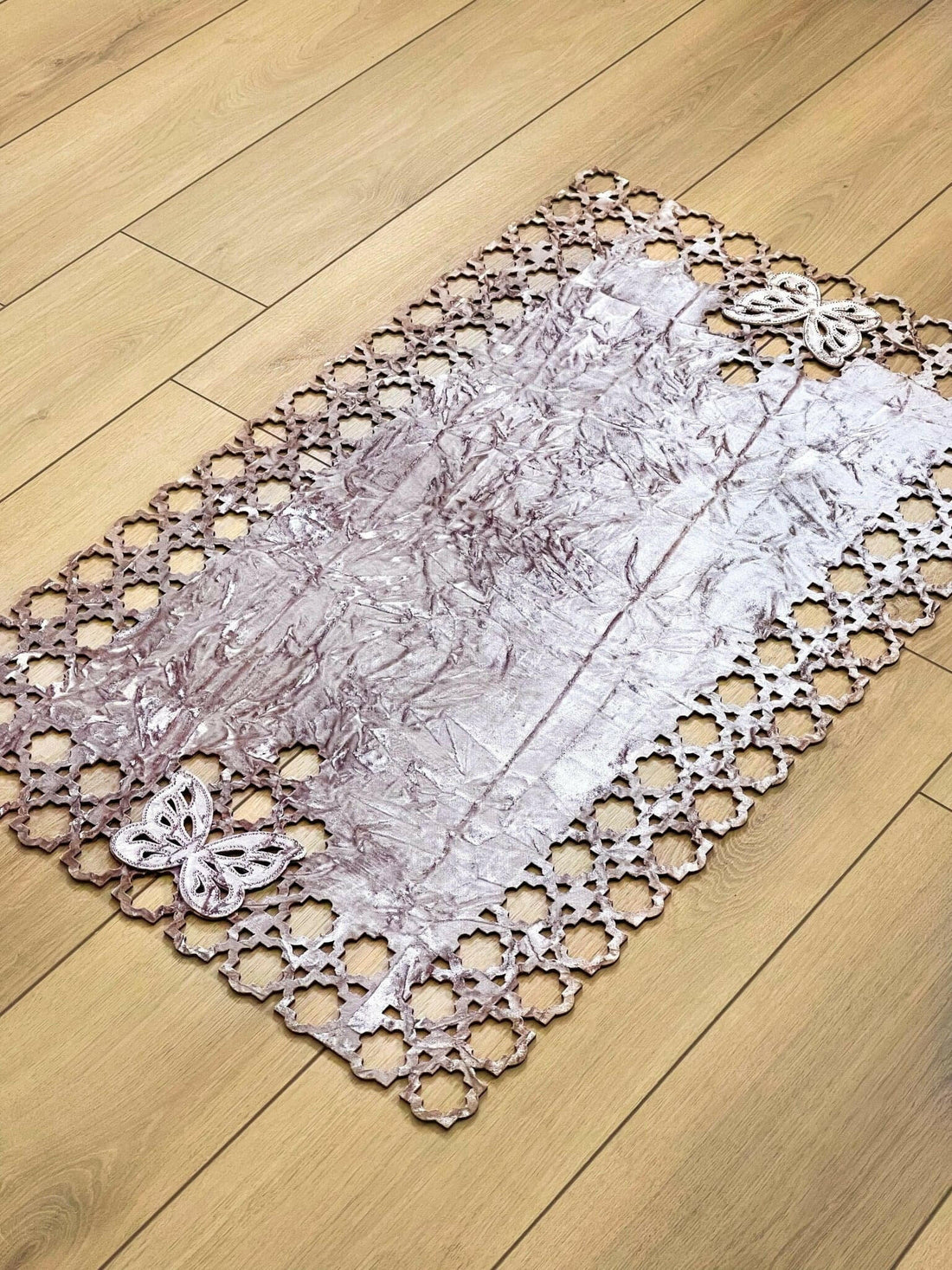 Kelebek Rug