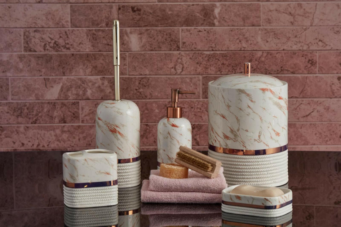 Oya Bathroom Set