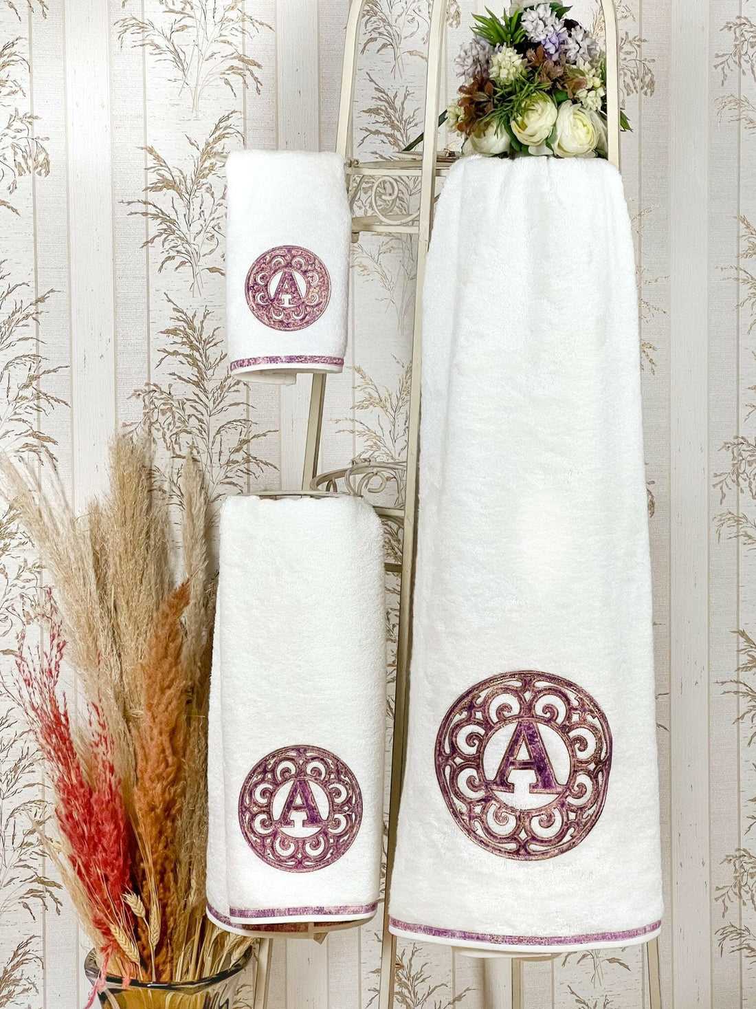 Personalized Initial Lyra Towel Set