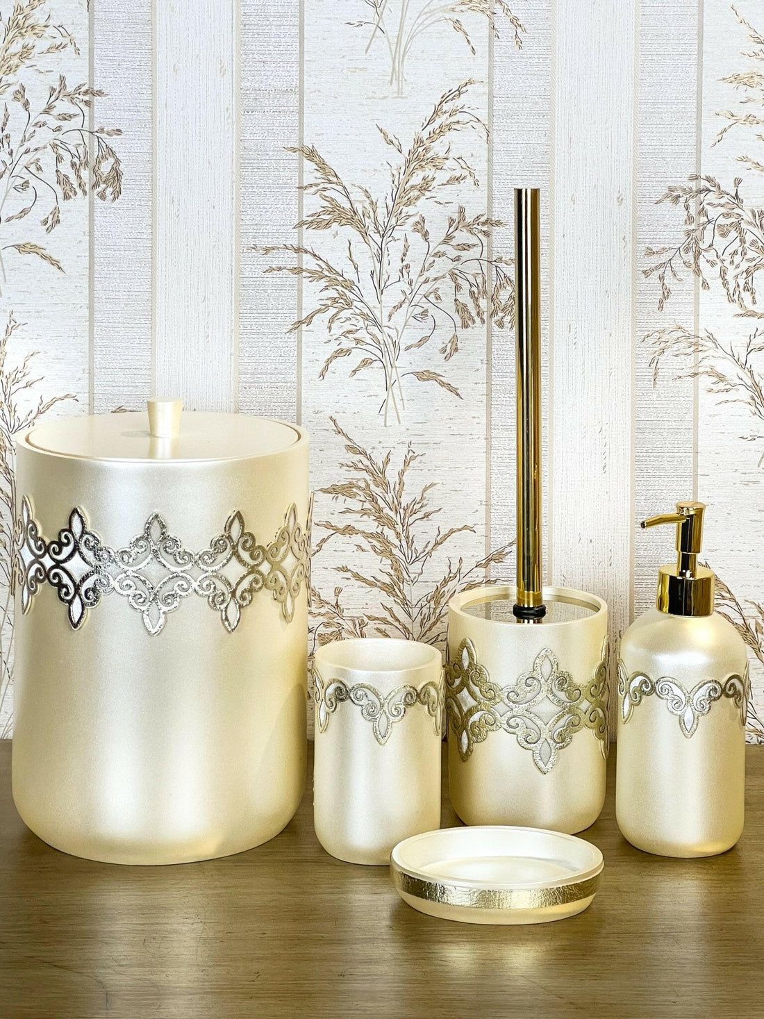 Sena Gold Bathroom Set